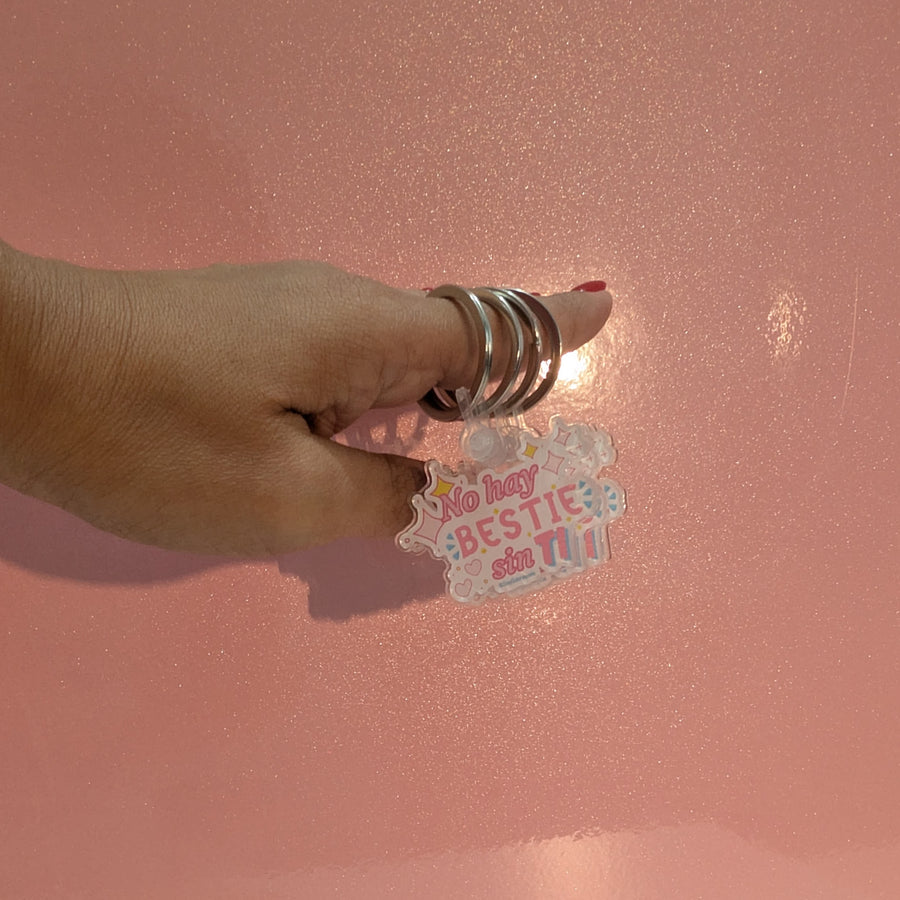 Llavero "No hay besTIe sin TI"